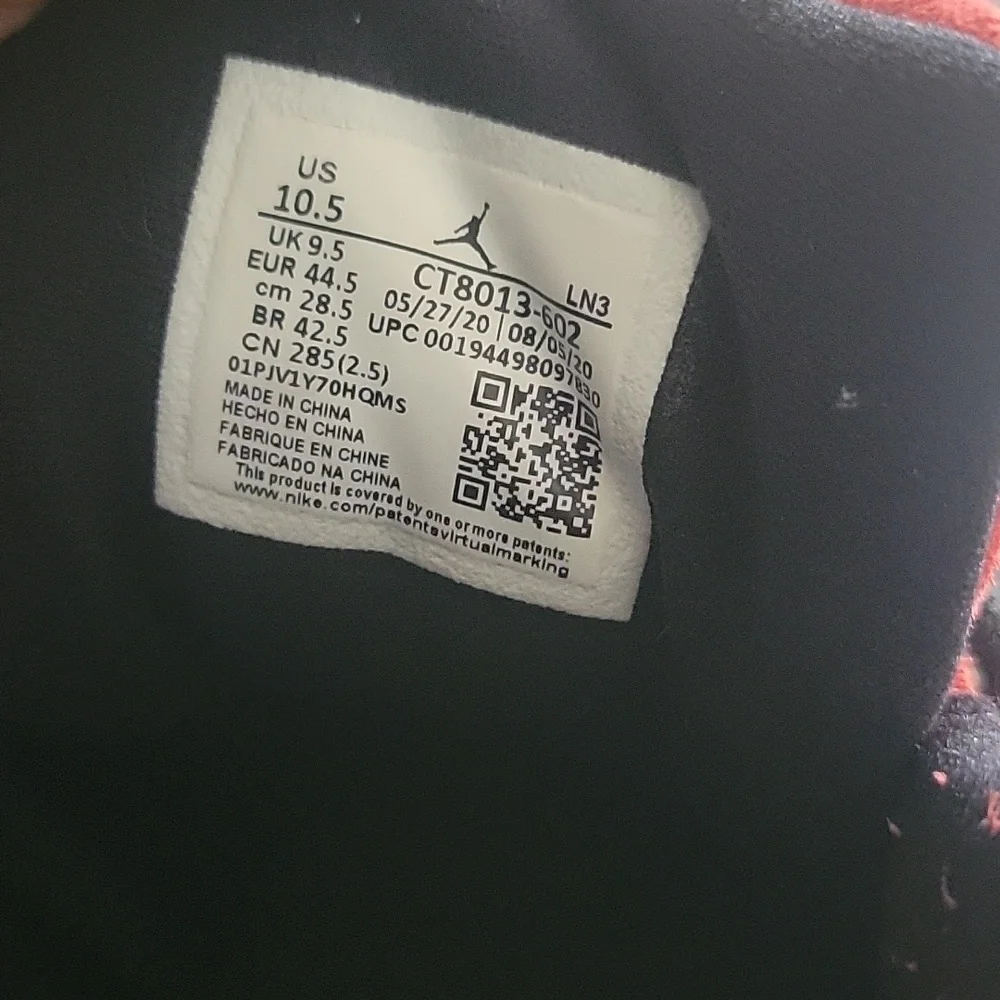 Air Jordan - Picture 8 of 10